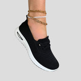 Sportovní boty z lehkého materiálu s flexibilní podrážkou