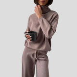 Cristiana | Elegantní Set Svetr a Pohodlné Kalhoty