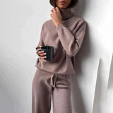 Cristiana | Elegantní Set Svetr a Pohodlné Kalhoty
