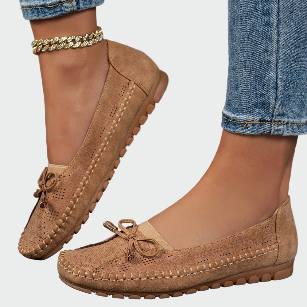 Pohodlné slip-on boty s anatomickou podrážkou