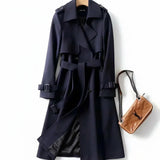 Silvia – Trench Clasic s Evropským Designem