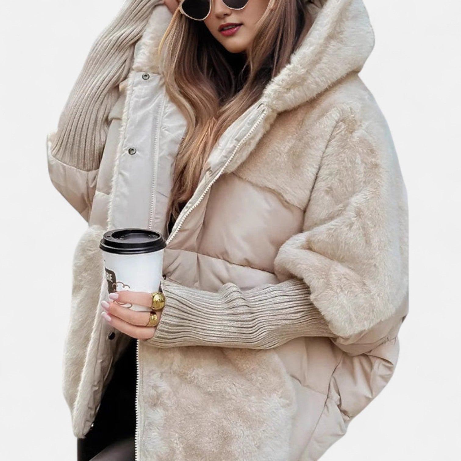 Gabriela – Puffer bunda s kapucí a patchworkem